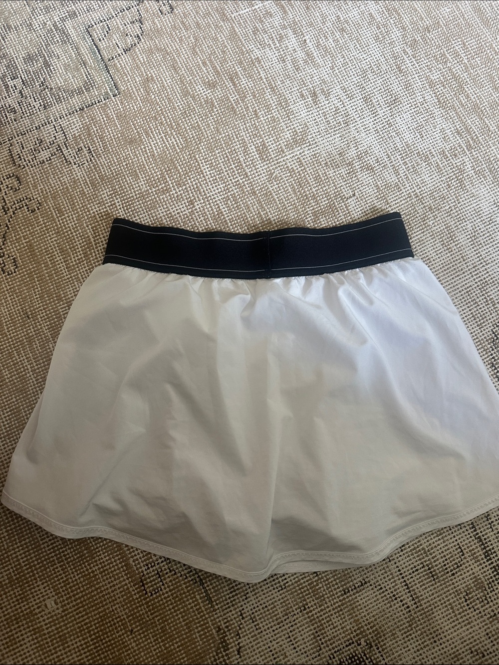 ALO Yoga White Mini Skirt with Black Waistband - Picture 3 of 3